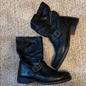 Frye Engineer 8R boots